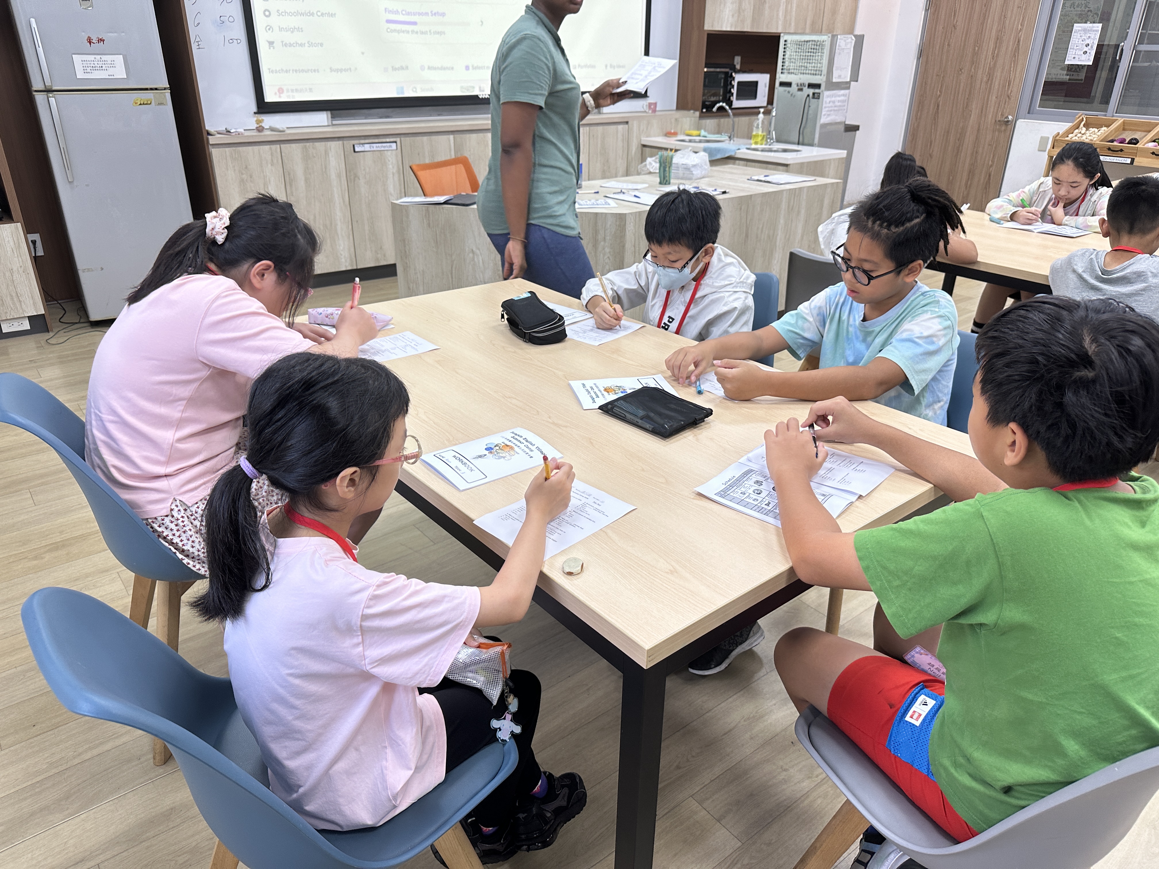 說明：學生進行夏令營前測